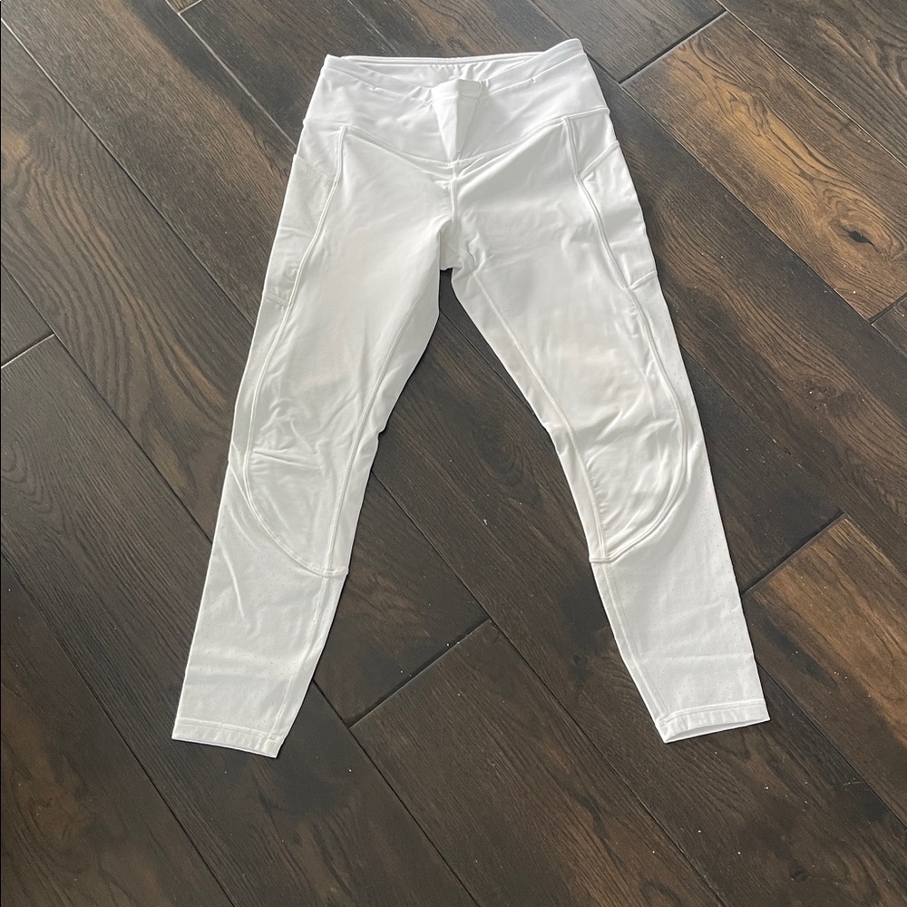 Lululemon Align White leggings with pockets